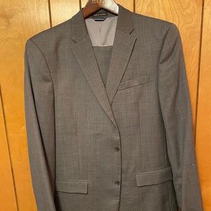 Tommy Hilfiger 2-piece suit